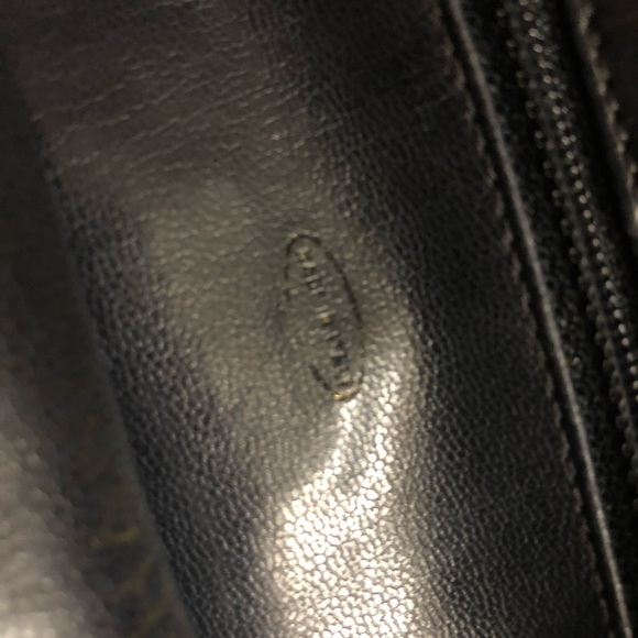 Authentic CHANEL Dark Navy Lambskin Tote - Picture 13 of 16